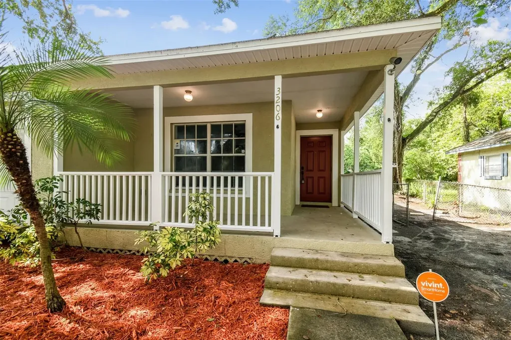 3206 E Louisiana Avenue Tampa FL 33610