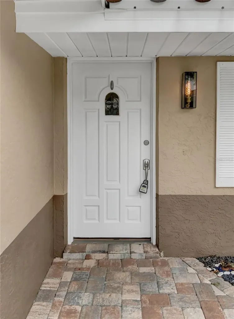 7098 120th Street Seminole FL 33772