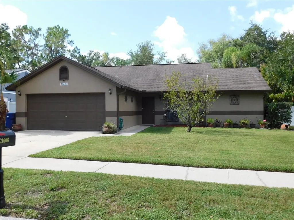 21606 Teal Court Lutz FL 33549