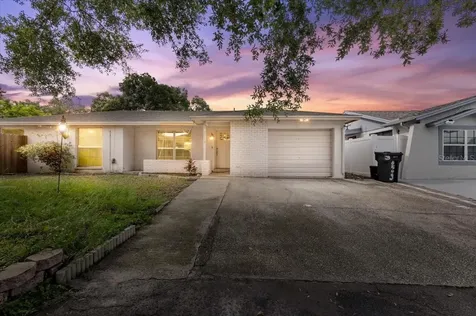 8510 Rivershire Court Tampa FL 33634
