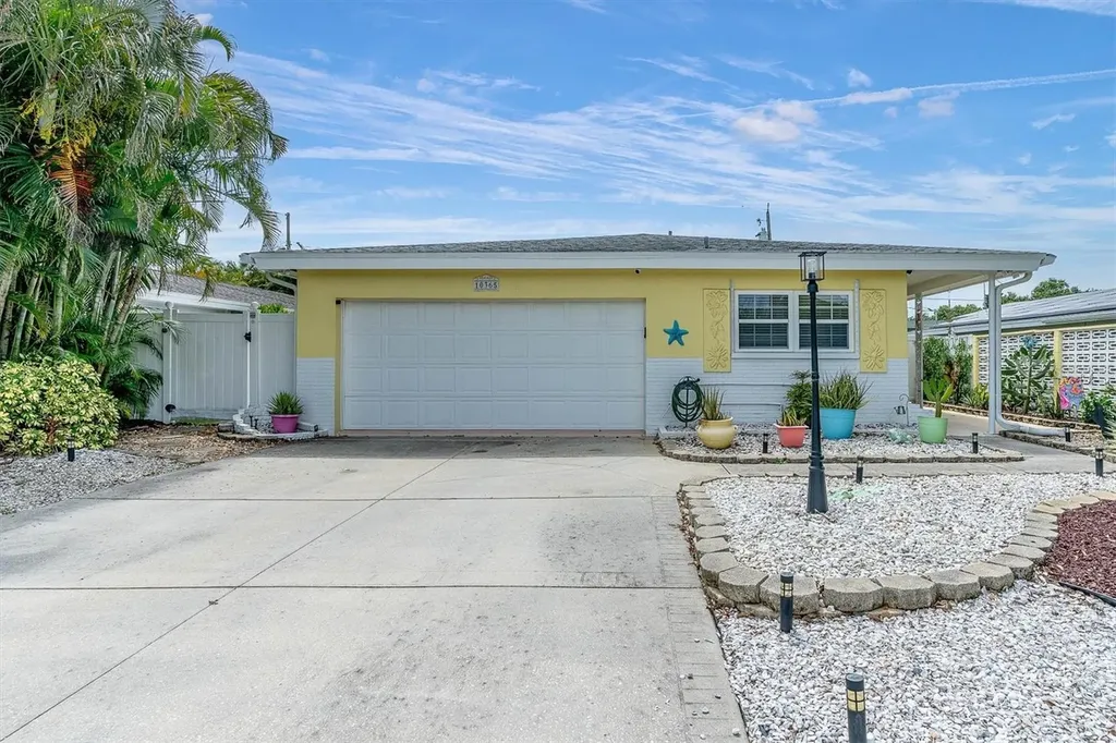10365 Valencia Road Seminole FL 33772