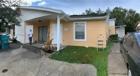 954 Loquat Tree Road Orlando FL 32811
