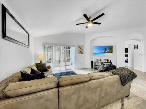815 Duval Court Safety Harbor FL 34695