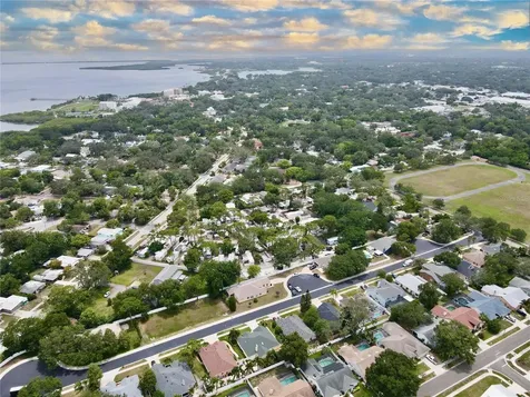 815 Duval Court Safety Harbor FL 34695