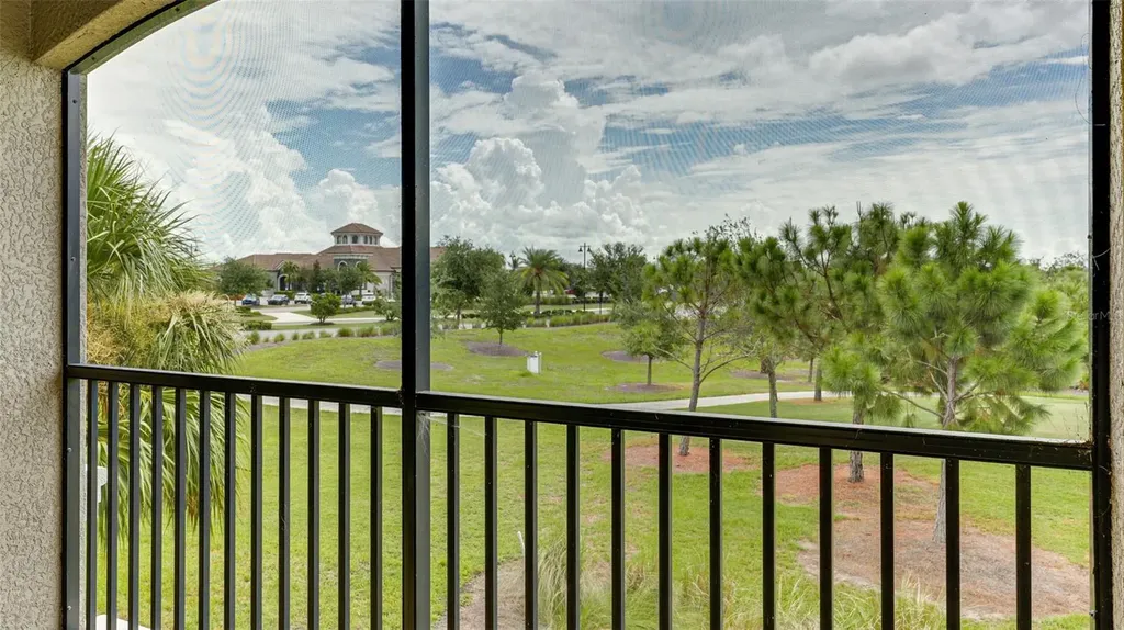 5805 Wake Forest Run Lakewood Ranch FL 34211