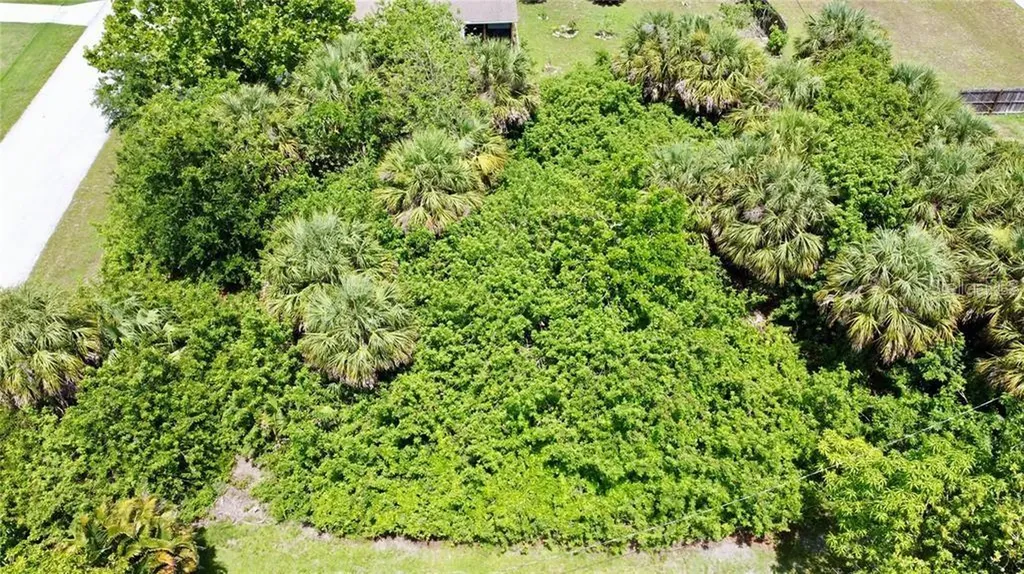 18311 Van Nuys Circle Port Charlotte FL 33948