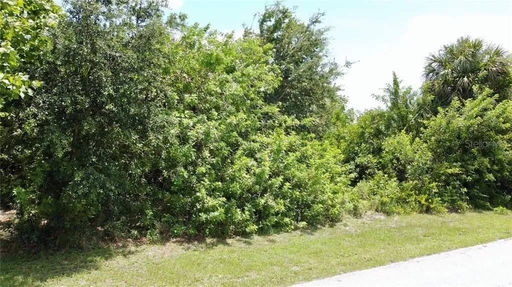 18311 Van Nuys Circle Port Charlotte FL 33948