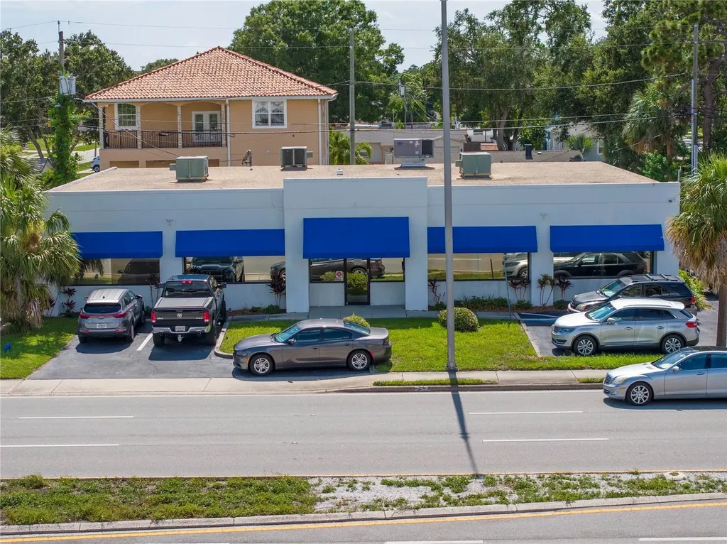 8440 4th Street N St Petersburg FL 33702