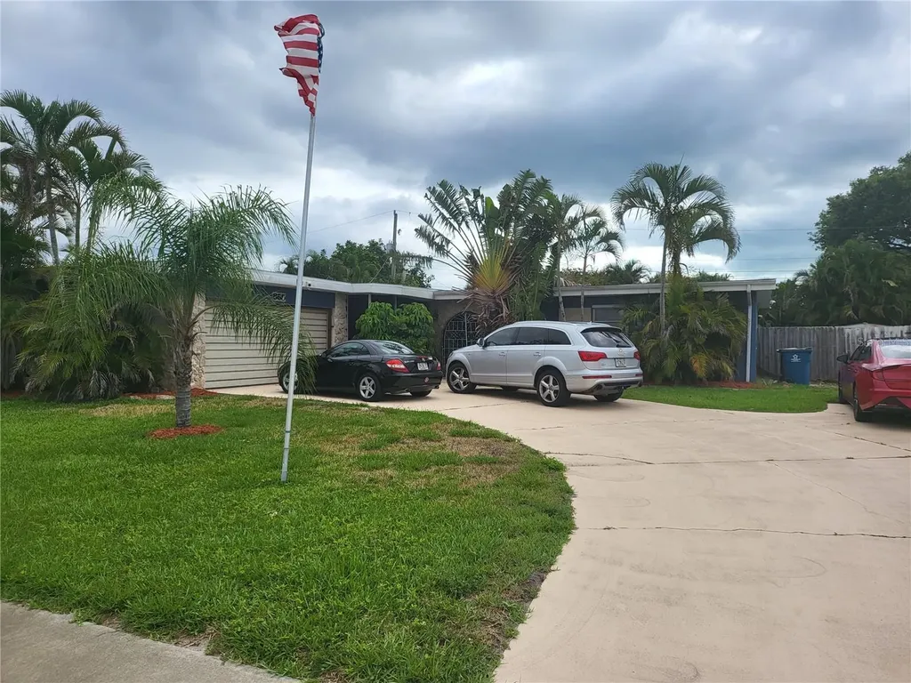 855 Daytona Drive NE Palm Bay FL 32905