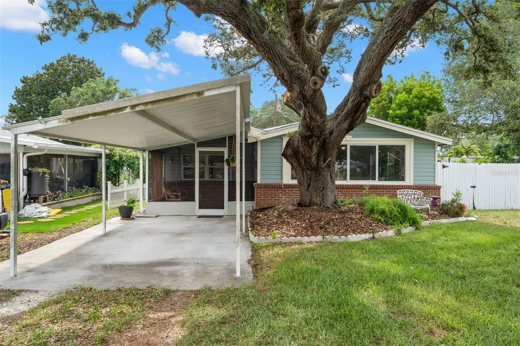 1356 Friend Avenue Clearwater FL 33756