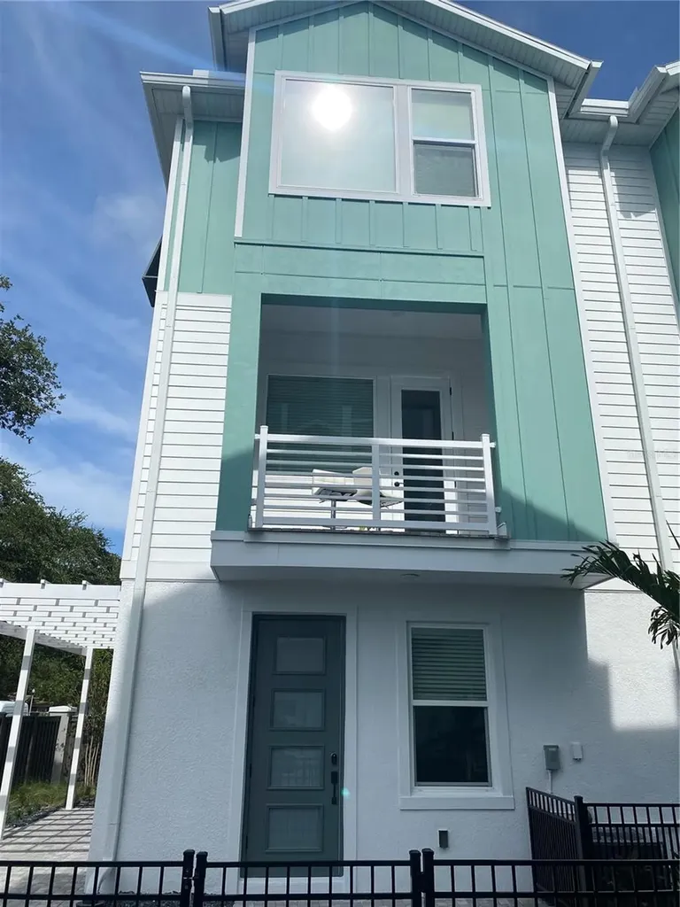 2835 1st Ave S St Petersburg FL 33712