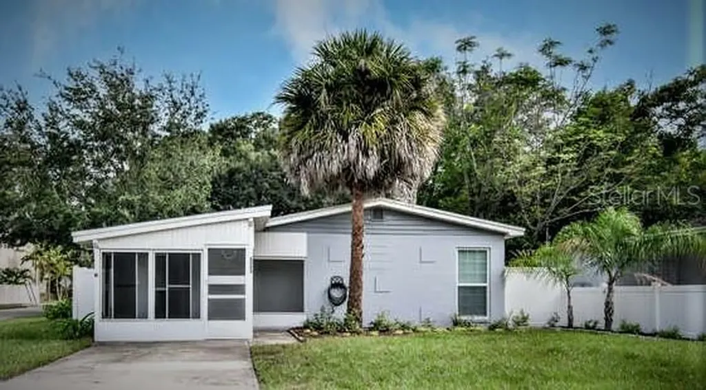 3223 W Ballast Point Boulevard Tampa FL 33611