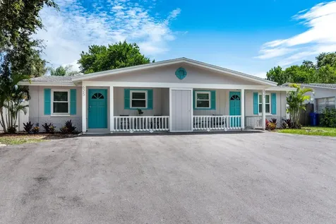 623 Lyndhurst Street Dunedin FL 34698