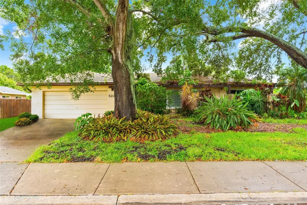 5229 Denver Street NE St Petersburg FL 33703