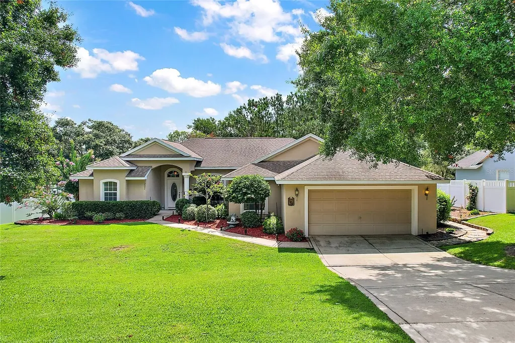 2971 Westgate Drive Eustis FL 32726