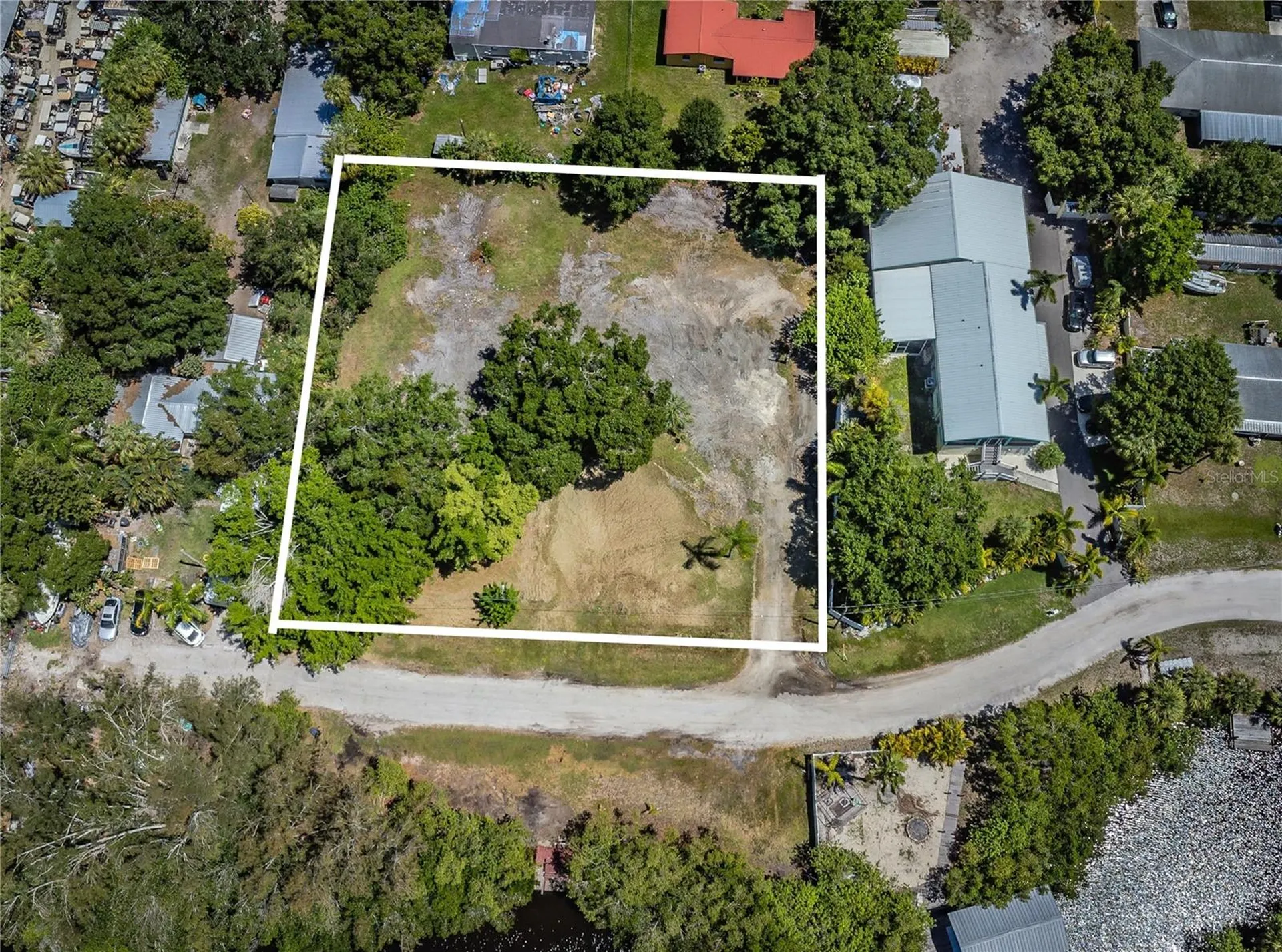 817 2nd Avenue NW Ruskin FL 33570