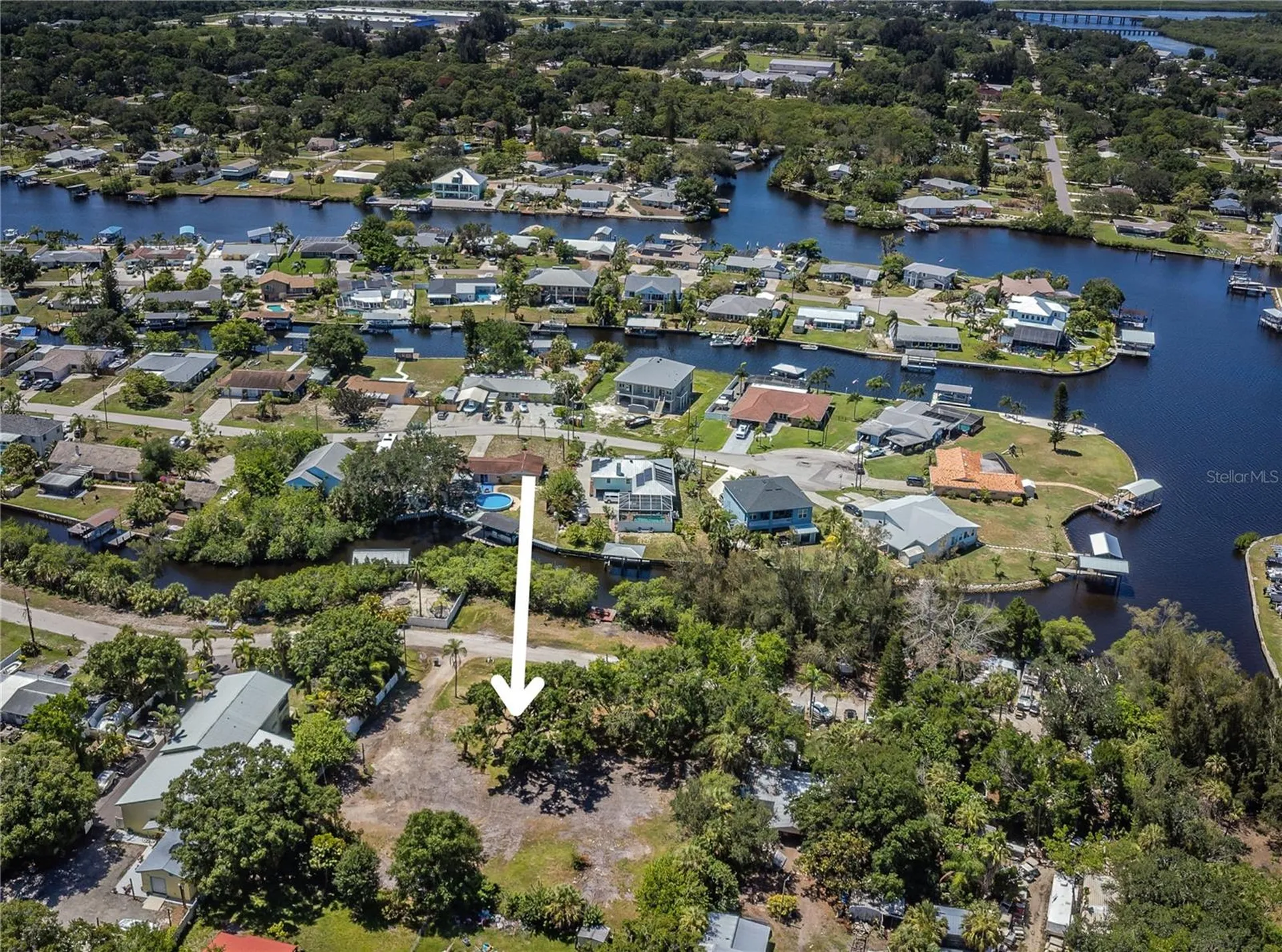817 2nd Avenue NW Ruskin FL 33570