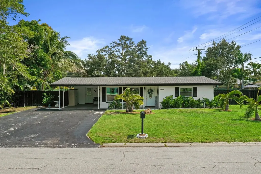 1435 Terra Palma Drive Fort Myers FL 33901