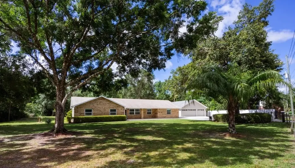 14300 Lake Pickett Road Orlando FL 32826