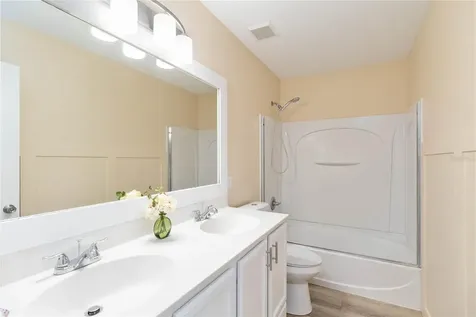 2760 Lyndscape Street Orlando FL 32833