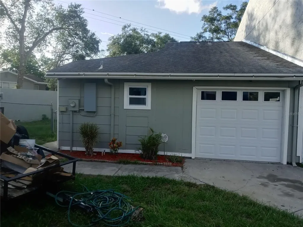 2918 Kelly Ridge Lane Tampa FL 33604