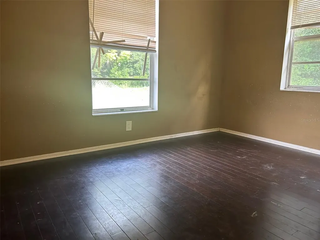 1215 E Hazzard Avenue Eustis FL 32726