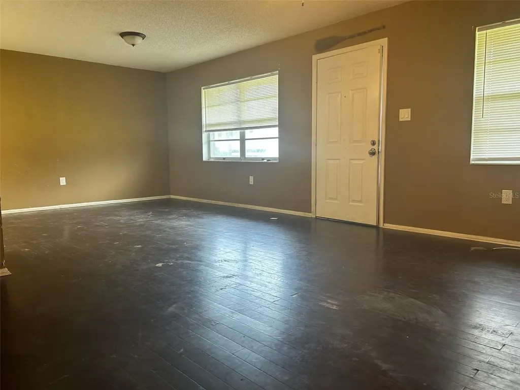 1215 E Hazzard Avenue Eustis FL 32726