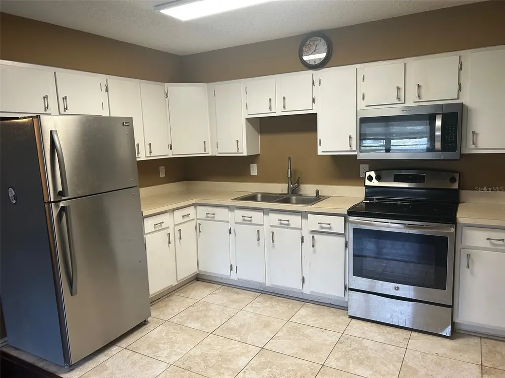 1215 E Hazzard Avenue Eustis FL 32726
