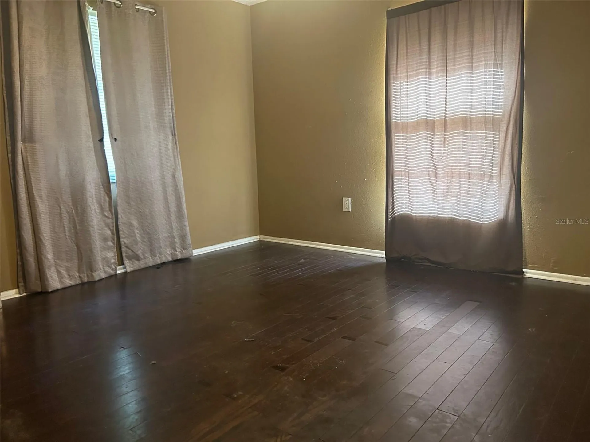 1215 E Hazzard Avenue Eustis FL 32726
