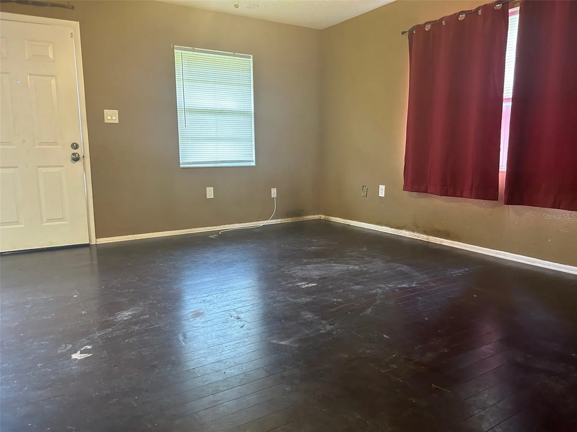1215 E Hazzard Avenue Eustis FL 32726