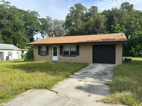 1215 E Hazzard Avenue Eustis FL 32726