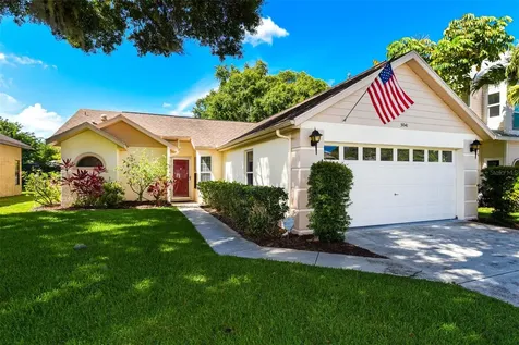 5041 82nd Way E Sarasota FL 34243