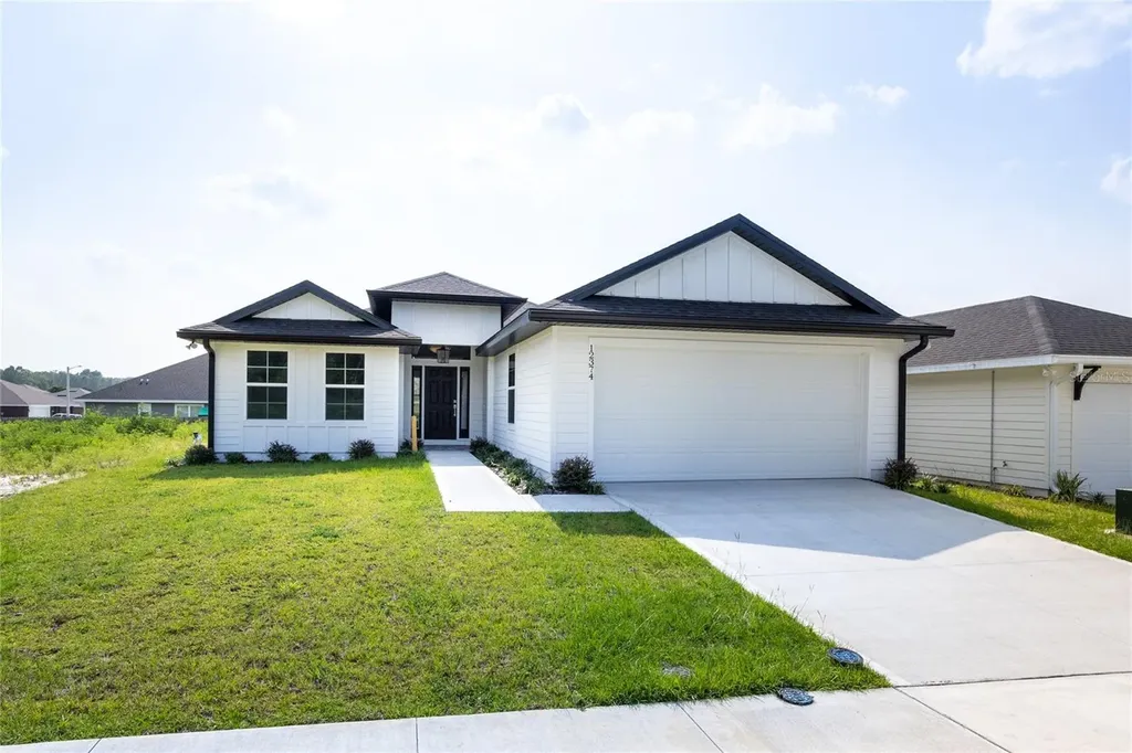 12374 NW 158th Street Alachua FL 32615