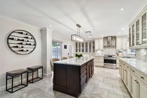 4805 W Estrella Street Tampa FL 33629