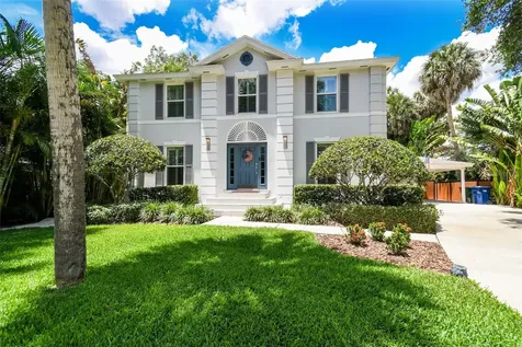 4805 W Estrella Street Tampa FL 33629