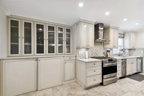4805 W Estrella Street Tampa FL 33629