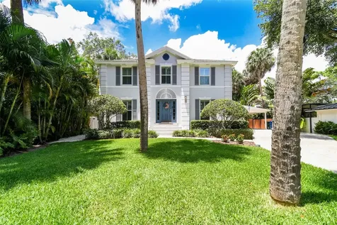 4805 W Estrella Street Tampa FL 33629
