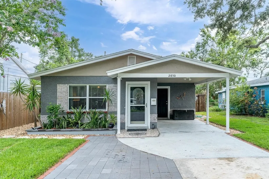 2850 24th Avenue N St Petersburg FL 33713