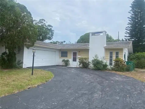 2103 Dolphin Boulevard S St Petersburg FL 33707