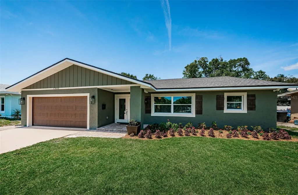 1945 Barcelona Way S St Petersburg FL 33712