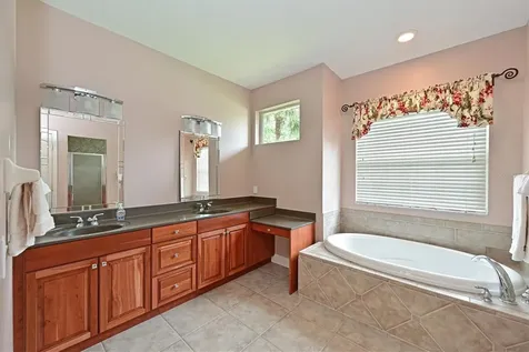 6604 Butlers Crest Drive Bradenton FL 34203