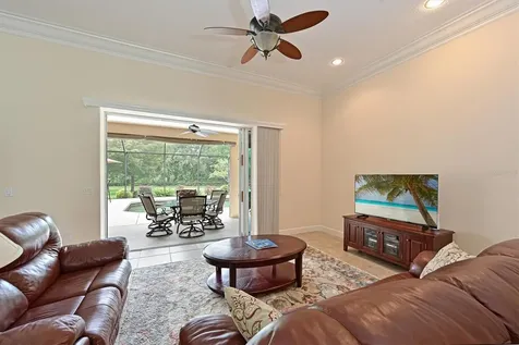6604 Butlers Crest Drive Bradenton FL 34203