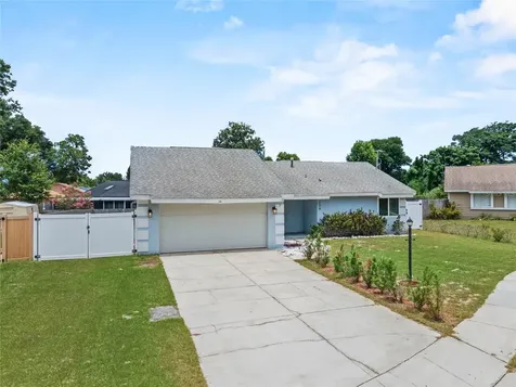 138 N Apollo Drive Apopka FL 32703