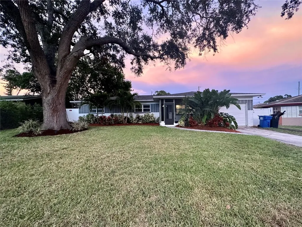 5450 Highland Street S St Petersburg FL 33705