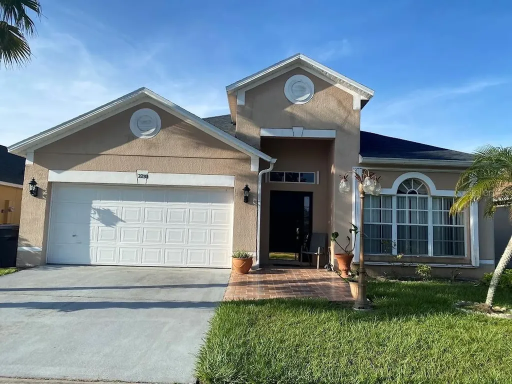2270 Mallard Creek Circle Kissimmee FL 34743