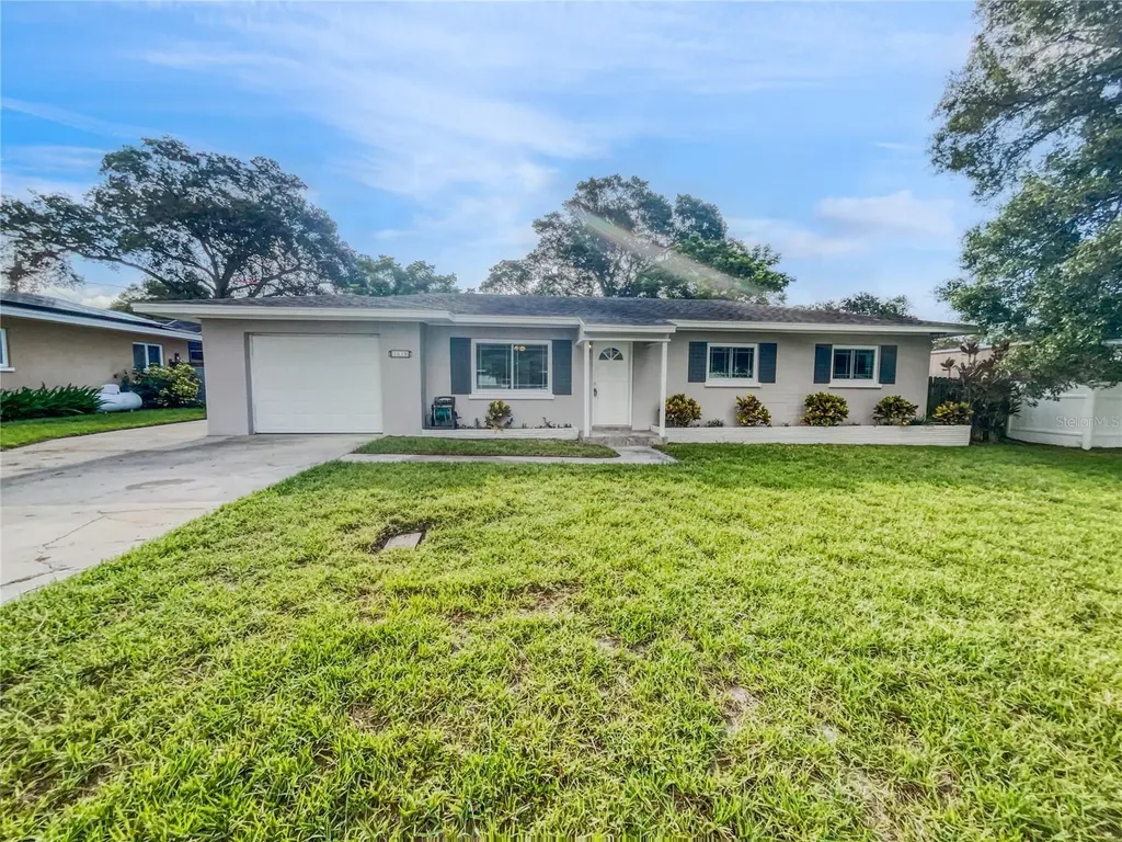 1519 Price Circle Clearwater FL 33764