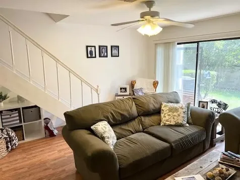 16504 Lake Brigadoon Circle Tampa FL 33618
