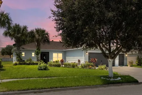 3512 Yacht Club Court Kissimmee FL 34746