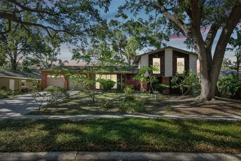 8013 W Hiawatha Street Tampa FL 33615