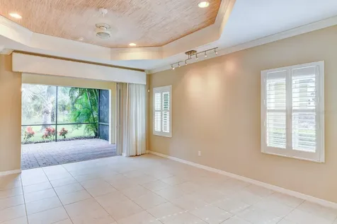 1921 Orange Lake Cove Bradenton FL 34211